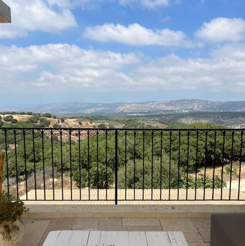 Ferienwohnung Benichuta Mitzpe Hila Exterior foto